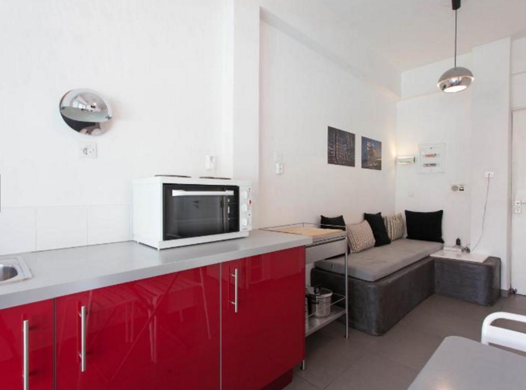 Acropolis Charming Apartment With Large Balcony - Dm17 アテネ エクステリア 写真